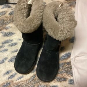 KOOLABERRA BY UGG WOMENS BOOTS.